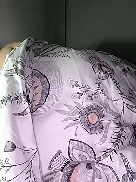 pigboybi online show from January 25, 2025, 3:30 am