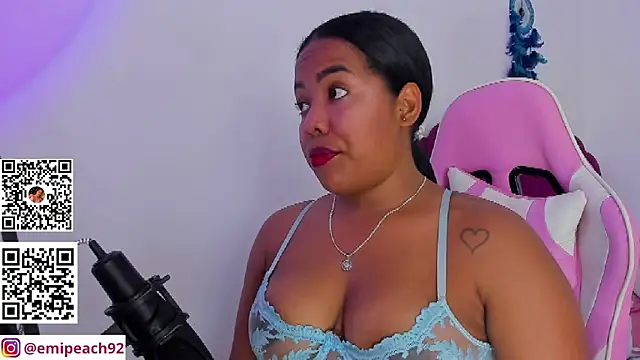samanthaabloom online show from June 11, 2026, 12:32 am