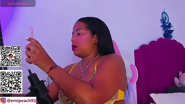 samanthaabloom online show from July 17, 2026, 2:29 am