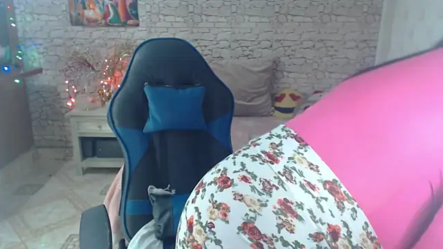 AlissonTyler4u online show from December 18, 2025, 10:10 am