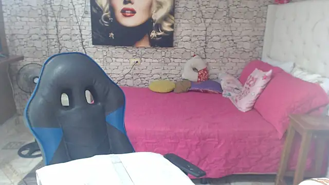 AlissonTyler4u online show from July 16, 2026, 4:18 am