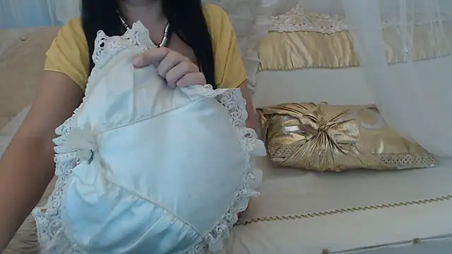 Mia-Montal777 online show from July 12, 2026, 6:26 am