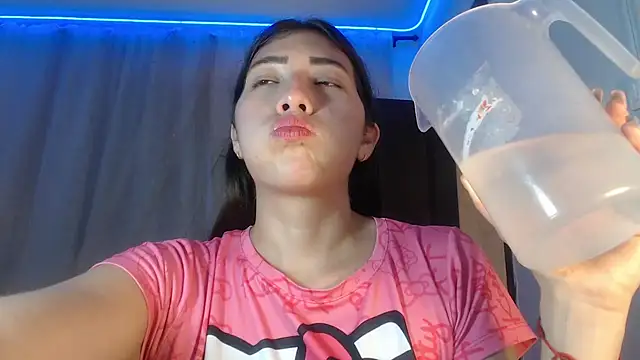 DaMikaela  online show from December 12, 2024, 6:53 pm