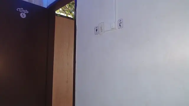 DaMikaela  online show from February 8, 2025, 9:57 pm