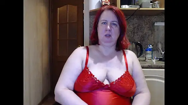 NikolRedMilf online show from April 18, 2026, 12:25 am