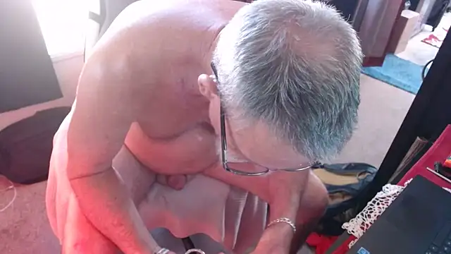 Daddysthick online show from September 13, 2025, 6:29 pm