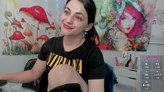 LovelyAzucena online show from March 3, 2025, 5:07 pm