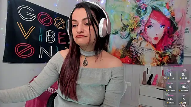 LovelyAzucena online show from March 20, 2025, 2:21 pm