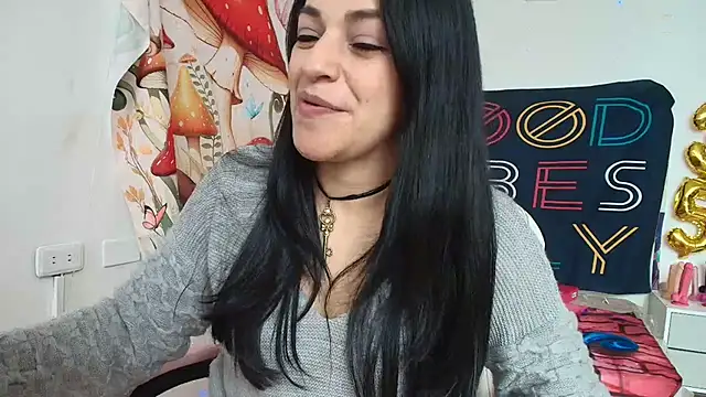 Snapshot of LovelyAzucena chatting on May 25, 2026, 3:07 pm LovelyAzucena online show from May 25, 2026, 3:07 pm