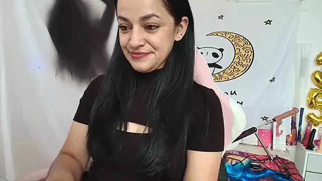 Snapshot of LovelyAzucena chatting on June 3, 2026, 3:28 pm LovelyAzucena online show from June 3, 2026, 3:28 pm