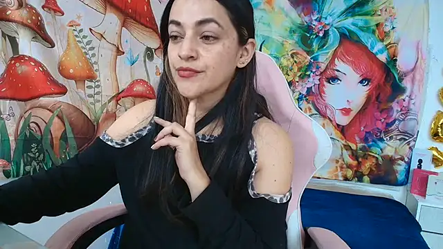 Snapshot of LovelyAzucena chatting on July 27, 2026, 2:35 pm LovelyAzucena online show from July 27, 2026, 2:35 pm