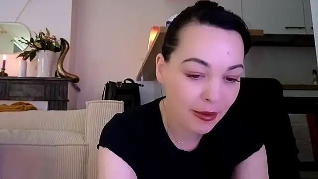 Snapshot of Lilie_romeo chatting on January 3, 2025, 11:46 am Lilie romeo online show from January 3, 2025, 11:46 am