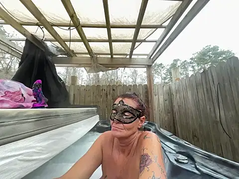 Snapshot of prainxxx22 chatting on February 6, 2025, 6:35 pm prainxxx22 online show from February 6, 2025, 6:35 pm