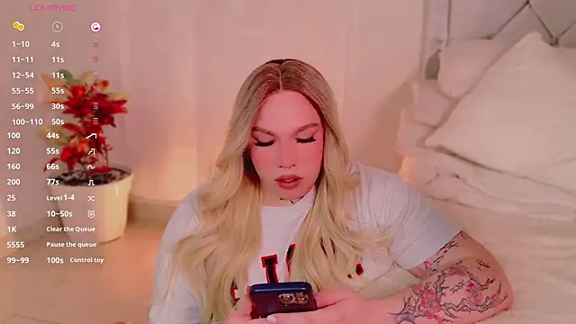 IsabellaFigueredo   online show from February 2, 2025, 6:26 am