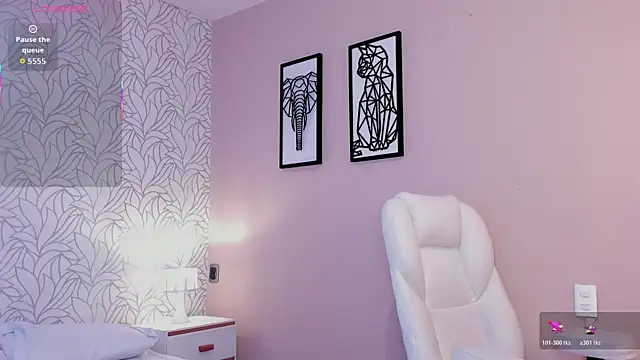 Snapshot of ayy_falcon chatting on November 13, 2025, 7:35 pm ayy falcon online show from November 13, 2025, 7:35 pm