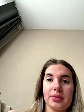 Snapshot of Donna_Evans chatting on October 4, 2025, 2:09 am Donna Evans online show from October 4, 2025, 2:09 am