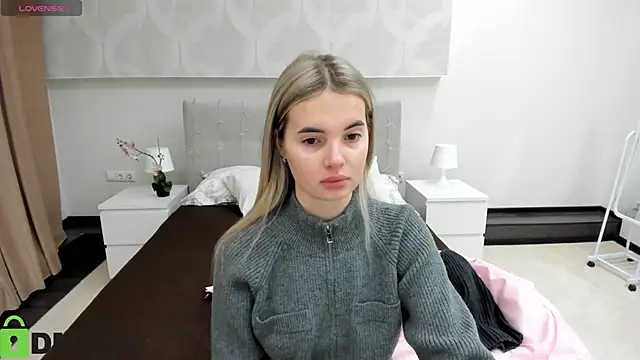 Snapshot of Donna_Evans chatting on November 24, 2025, 11:48 pm Donna Evans online show from November 24, 2025, 11:48 pm