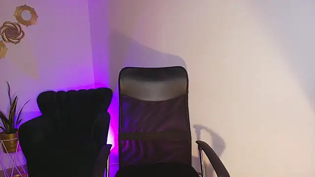 Snapshot of aliss_ev chatting on March 9, 2026, 10:03 pm aliss ev online show from March 9, 2026, 10:03 pm