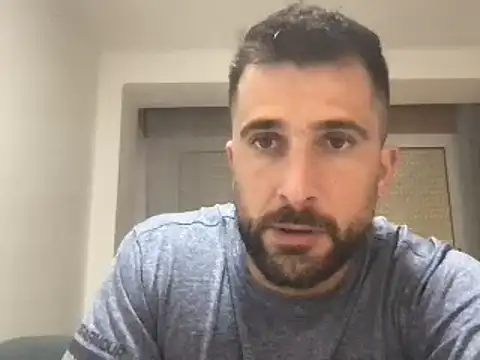 Snapshot of alex877x chatting on December 2, 2024, 12:18 pm alex877x online show from December 2, 2024, 12:18 pm