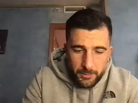 Snapshot of alex877x chatting on January 10, 2025, 3:27 pm alex877x online show from January 10, 2025, 3:27 pm