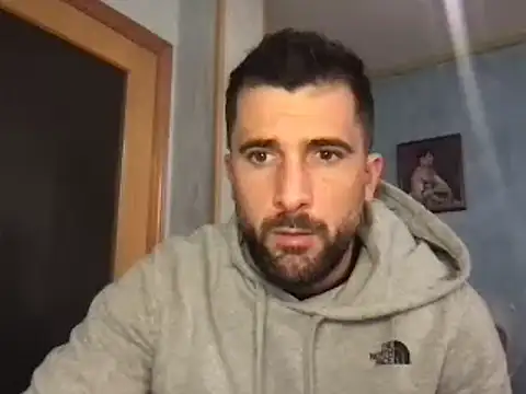 Snapshot of alex877x chatting on January 13, 2025, 8:15 am alex877x online show from January 13, 2025, 8:15 am