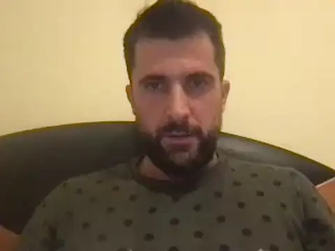 Snapshot of alex877x chatting on January 24, 2025, 2:41 pm alex877x online show from January 24, 2025, 2:41 pm