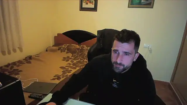 Snapshot of alex877x chatting on March 15, 2025, 9:05 pm alex877x online show from March 15, 2025, 9:05 pm