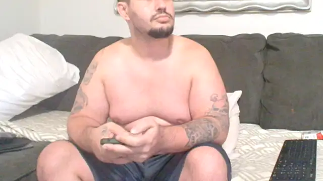 Badcuzwefun187 online show from April 21, 2026, 6:44 pm