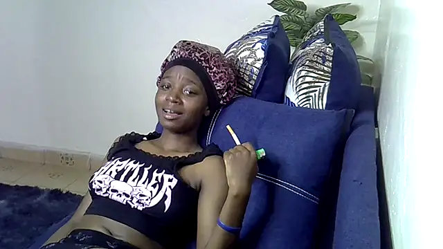 Snapshot of Enkarxx chatting on November 2, 2025, 11:56 am Enkarxx online show from November 2, 2025, 11:56 am