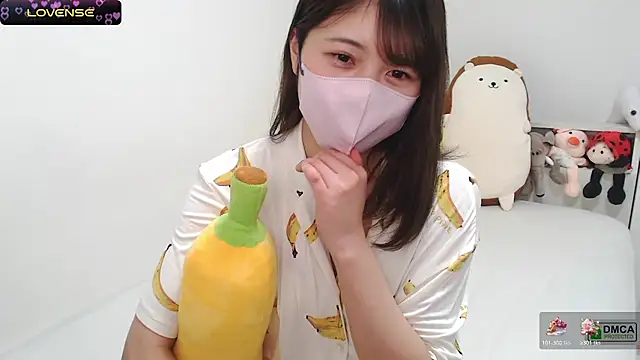 Snapshot of SUZU_ chatting on February 3, 2025, 9:39 pm SUZU online show from February 3, 2025, 9:39 pm