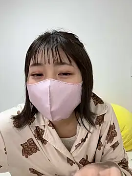 Snapshot of SUZU_ chatting on March 9, 2025, 12:42 pm SUZU online show from March 9, 2025, 12:42 pm