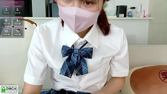 Snapshot of SUZU_ chatting on September 17, 2025, 3:19 am SUZU online show from September 17, 2025, 3:19 am