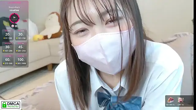 Snapshot of SUZU_ chatting on November 12, 2025, 12:11 am SUZU online show from November 12, 2025, 12:11 am