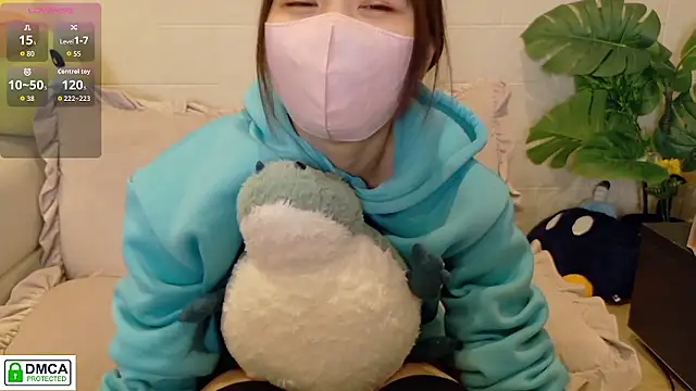 Snapshot of SUZU_ chatting on May 5, 2026, 1:19 pm SUZU online show from May 5, 2026, 1:19 pm