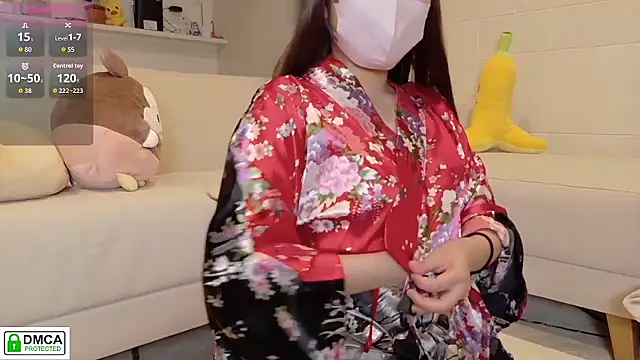 Snapshot of SUZU_ chatting on June 23, 2026, 12:14 pm SUZU online show from June 23, 2026, 12:14 pm