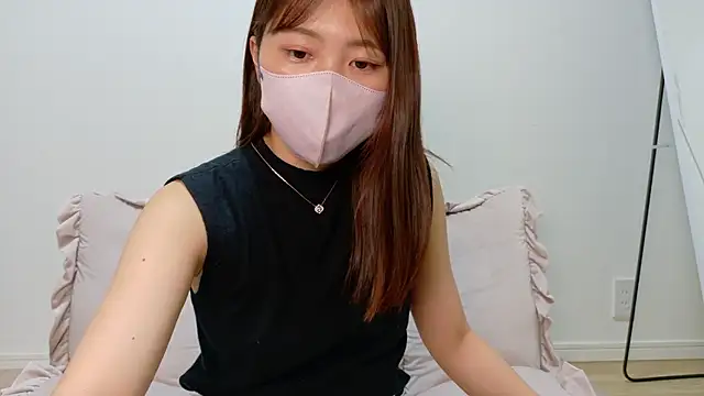 Snapshot of SUZU_ chatting on July 23, 2026, 10:13 am SUZU online show from July 23, 2026, 10:13 am