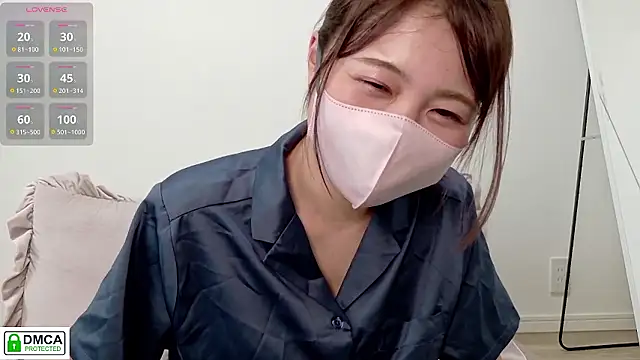 Snapshot of SUZU_ chatting on July 24, 2026, 10:08 pm SUZU online show from July 24, 2026, 10:08 pm