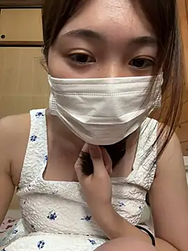 Snapshot of SUZU_ chatting on July 29, 2026, 1:09 pm SUZU online show from July 29, 2026, 1:09 pm