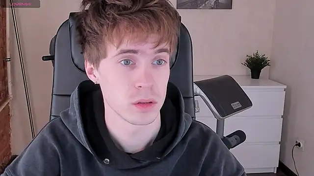 Snapshot of _tokyo_ghoul chatting on February 2, 2025, 10:24 am tokyo ghoul online show from February 2, 2025, 10:24 am