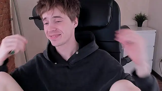  tokyo ghoul online show from February 2, 2025, 4:32 pm