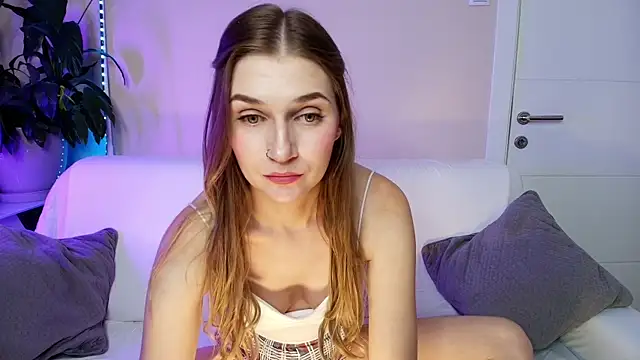 Snapshot of Miss_Christine_Cardo chatting on July 23, 2026, 9:46 pm Miss Christine Cardo online show from July 23, 2026, 9:46 pm