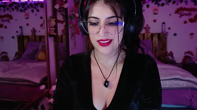 azahar  ziiz online show from December 21, 2025, 8:16 pm