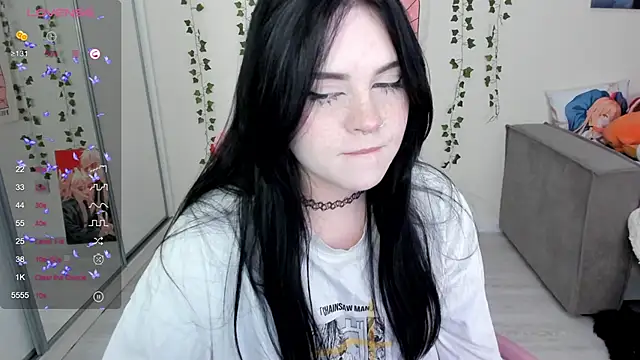 Snapshot of SelenaCute chatting on February 4, 2025, 4:59 am SelenaCute online show from February 4, 2025, 4:59 am