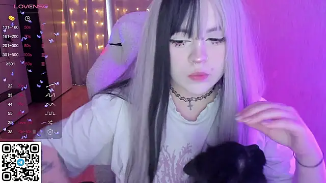 SelenaCute online show from March 9, 2026, 5:55 am