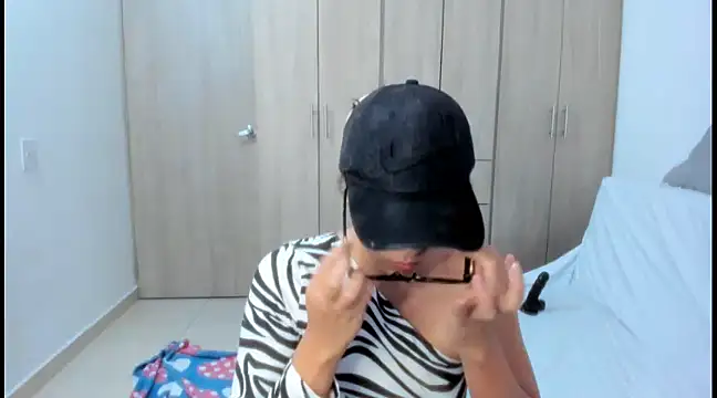 Hana Zurah online show from February 4, 2025, 10:45 pm