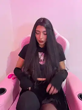 Snapshot of Felicia_smok3 chatting on June 12, 2026, 1:48 am Felicia smok3 online show from June 12, 2026, 1:48 am