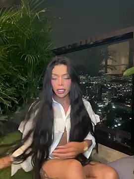 Snapshot of HOT_LADY_777 chatting on November 5, 2025, 11:27 pm HOT LADY 777 online show from November 5, 2025, 11:27 pm