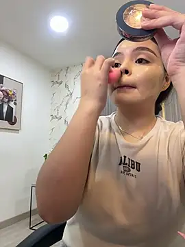 IsabellaAllen online show from July 3, 2026, 8:37 pm