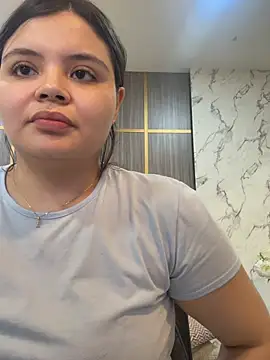 IsabellaAllen online show from July 25, 2026, 5:32 pm