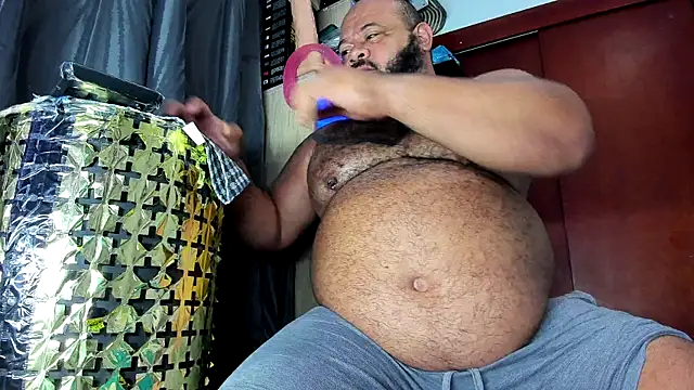 Snapshot of Latino_bigcock chatting on July 28, 2026, 5:56 pm Latino bigcock online show from July 28, 2026, 5:56 pm